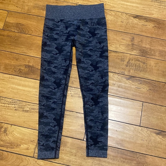 Gymshark Black camo leggings - Picture 1 of 5